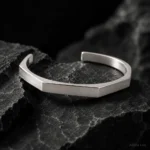 دستبند مردانه کاف نقره‌ای هندسی Geometric Silver - تصویر 3