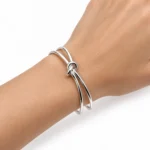 دستبند زنانه کاف نقره‌ای دو ردیفه گره‌ای Double Wire Knot - تصویر 2